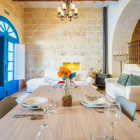 Authentic With Private Pool Villa *