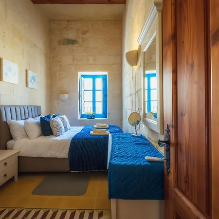 Authentic With Private Pool Villa Xagħra