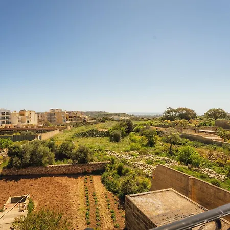 Authentic With Private Pool Villa Xagħra
