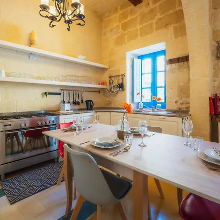 Authentic With Private Pool * Xagħra