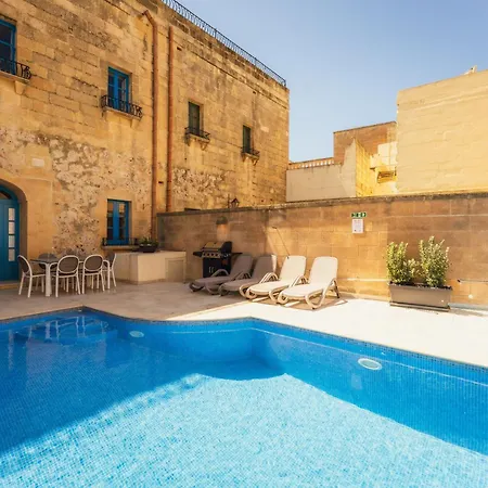 Villa Authentic With Private Pool