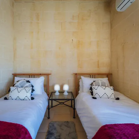 Villa Authentic With Private Pool *
