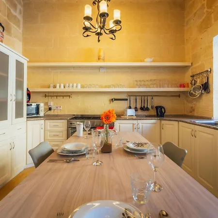 Villa Authentic With Private Pool
